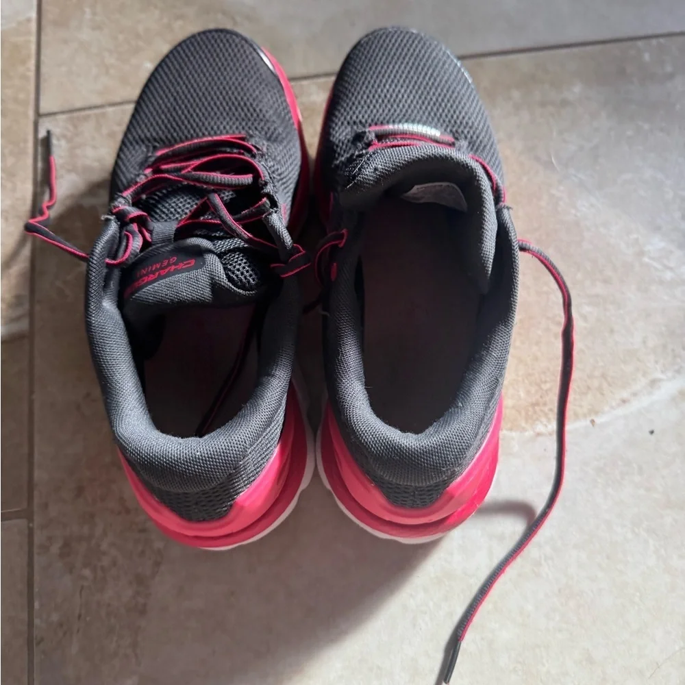 Under Armour Charcoal and Crimson Sneakers Size 9